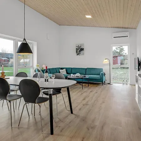 3 Bedroom Beautiful In Neksø